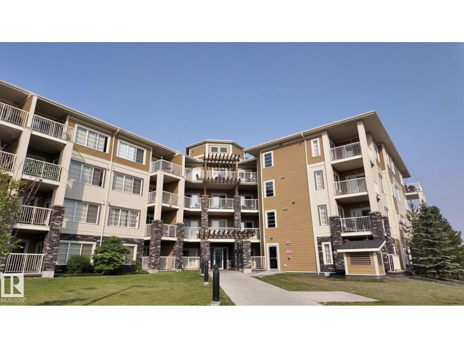 #206 3670 139 AV NW — Edmonton, Alberta - Main photo