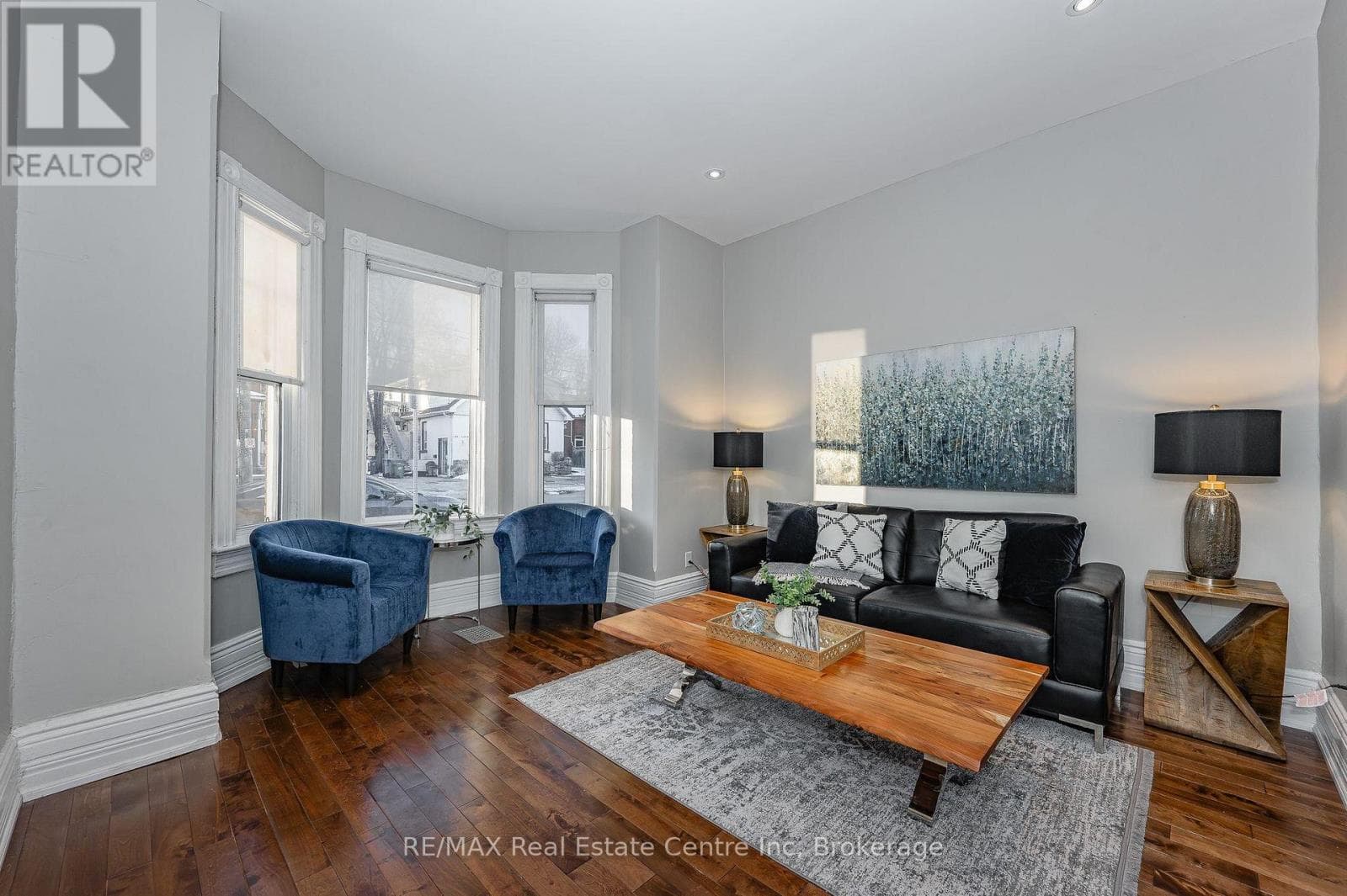 103 SURREY STREET E — Guelph (Downtown), Ontario - Main photo