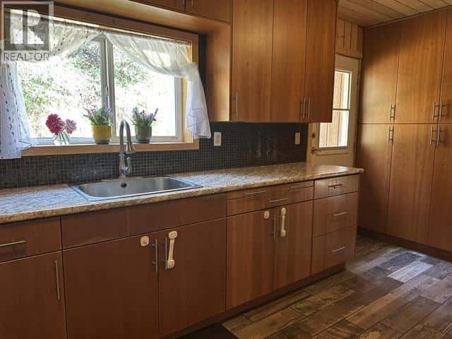 6831 SODA CREEK MACALISTER ROAD — Williams Lake, British Columbia - Photo 5 of 26