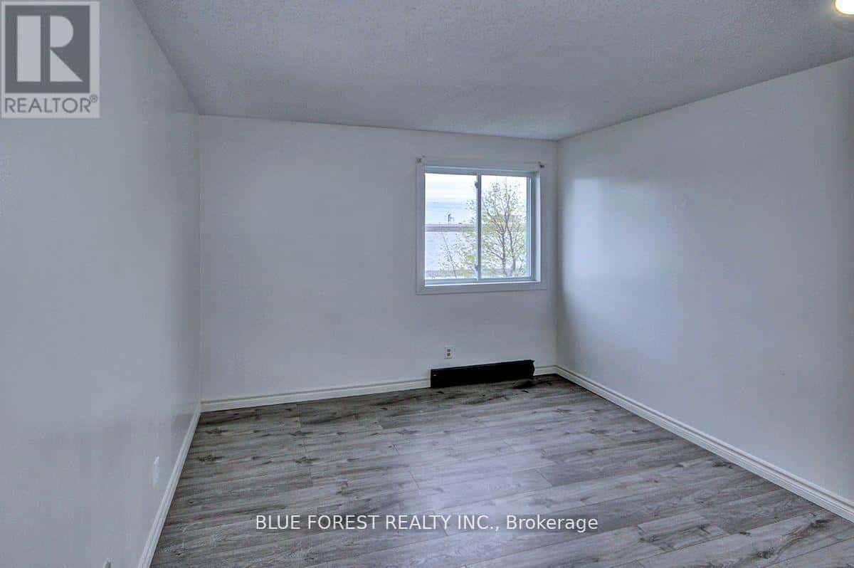 209 - 739 DEVERON CRESCENT — London South (South T), Ontario - Photo 5 of 8