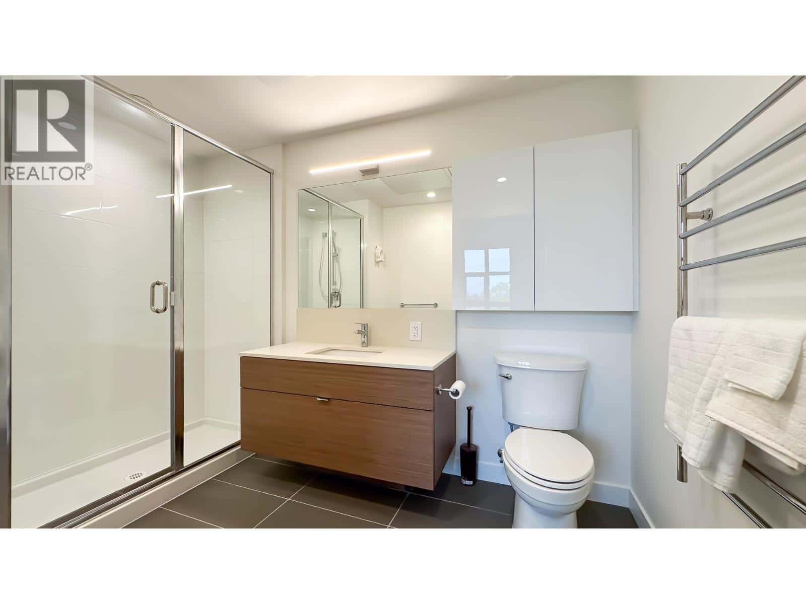 501 2446 SHAUGHNESSY STREET — Port Coquitlam, British Columbia - Photo 5 of 26