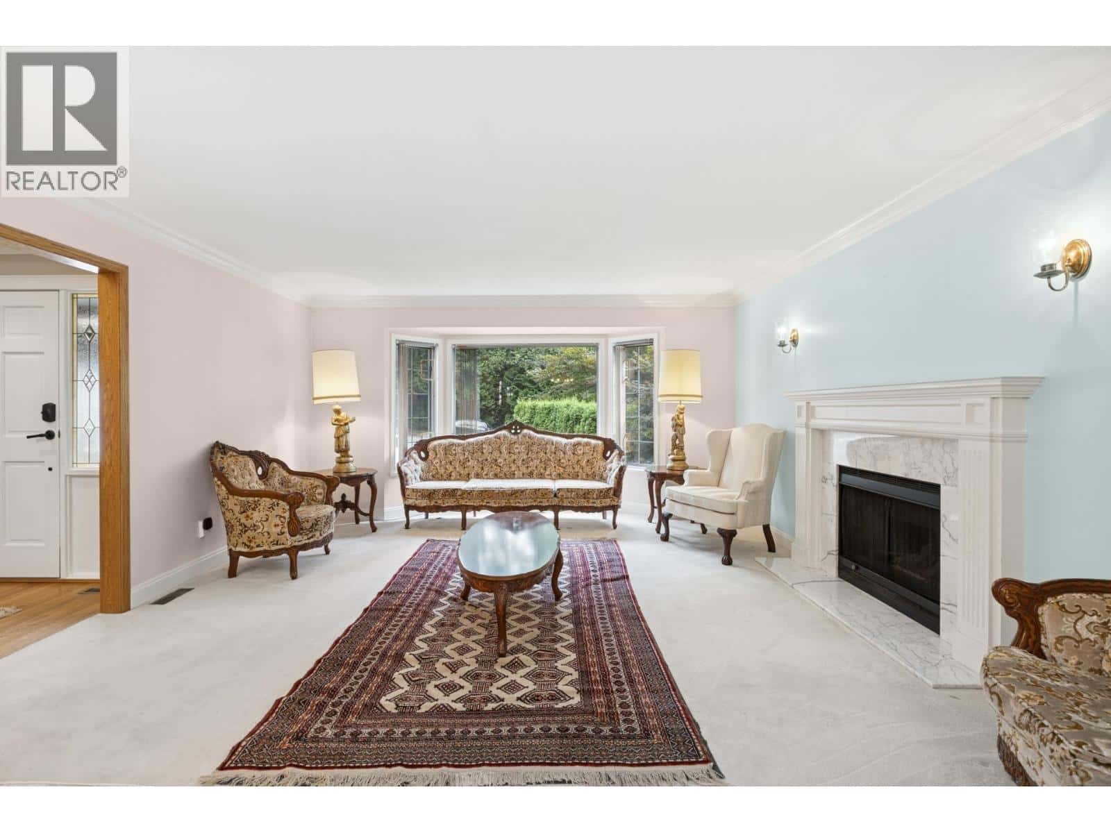 5685 NANCY GREENE WAY — North Vancouver, British Columbia - Photo 5 of 40