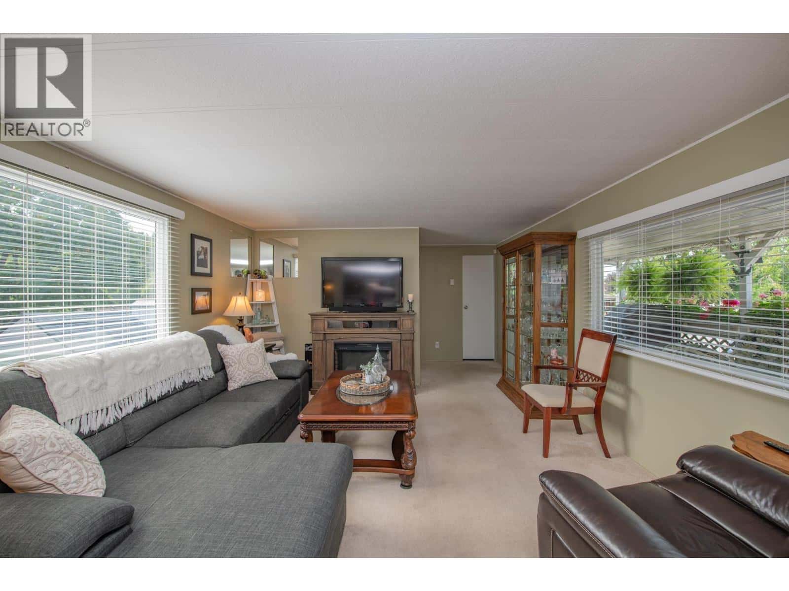 15401 Kalamalka Lake Road Unit# 3A — Coldstream, British Columbia - Photo 5 of 37