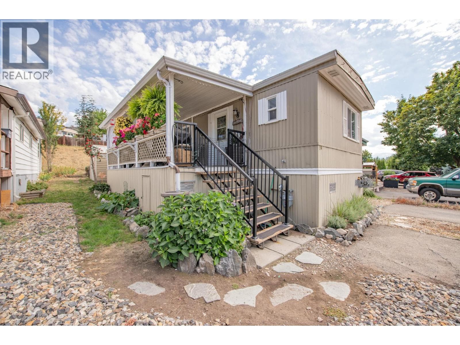 15401 Kalamalka Lake Road Unit# 3A — Coldstream, British Columbia - Main photo