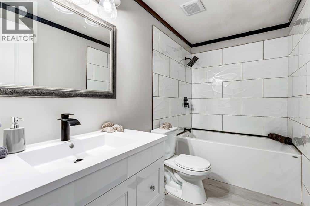 56, 6220 17 Avenue SE — Calgary, Alberta - Photo 3 of 32