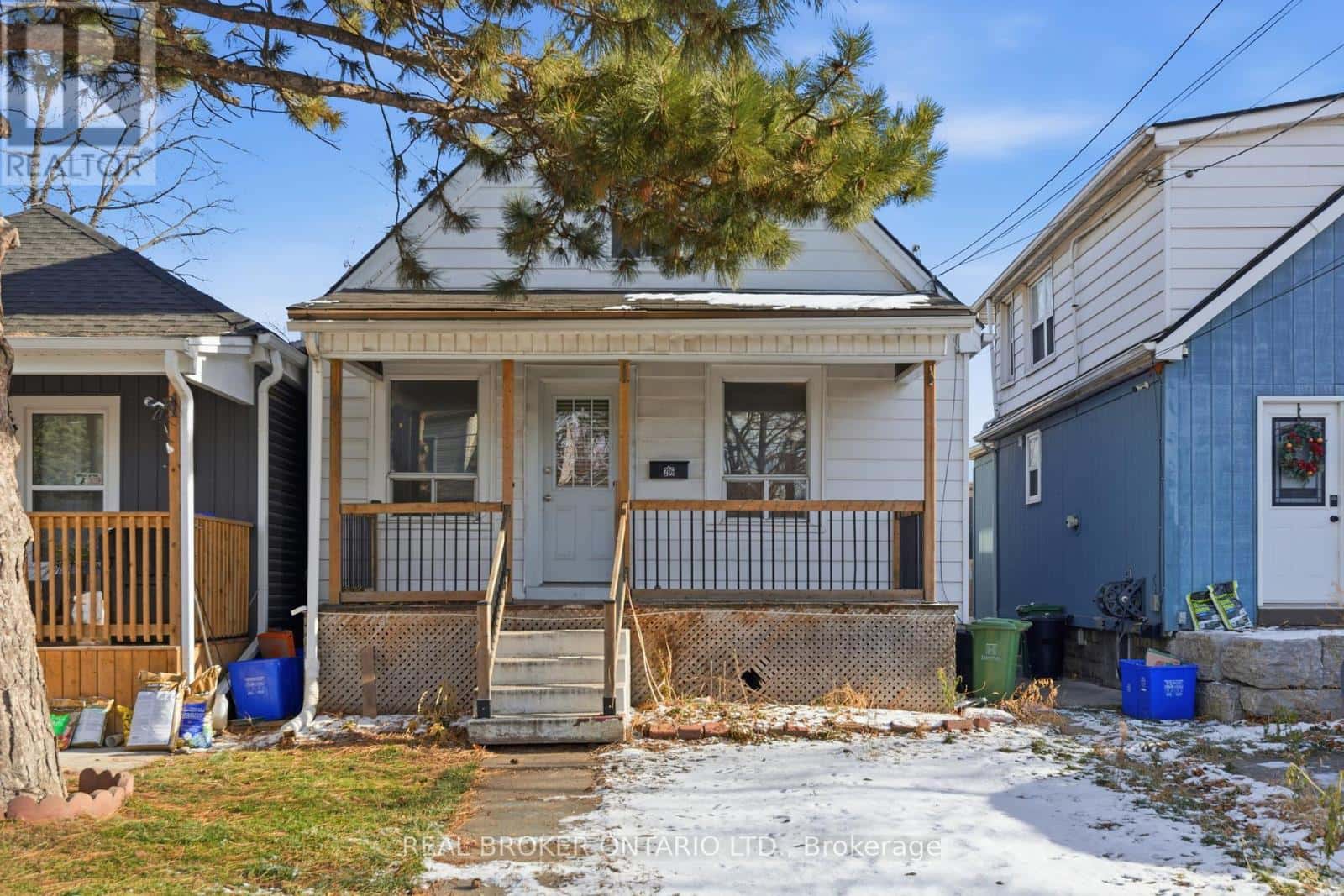 26 BAYFIELD AVENUE — Hamilton (Industrial Sector), Ontario - Photo 2 of 32