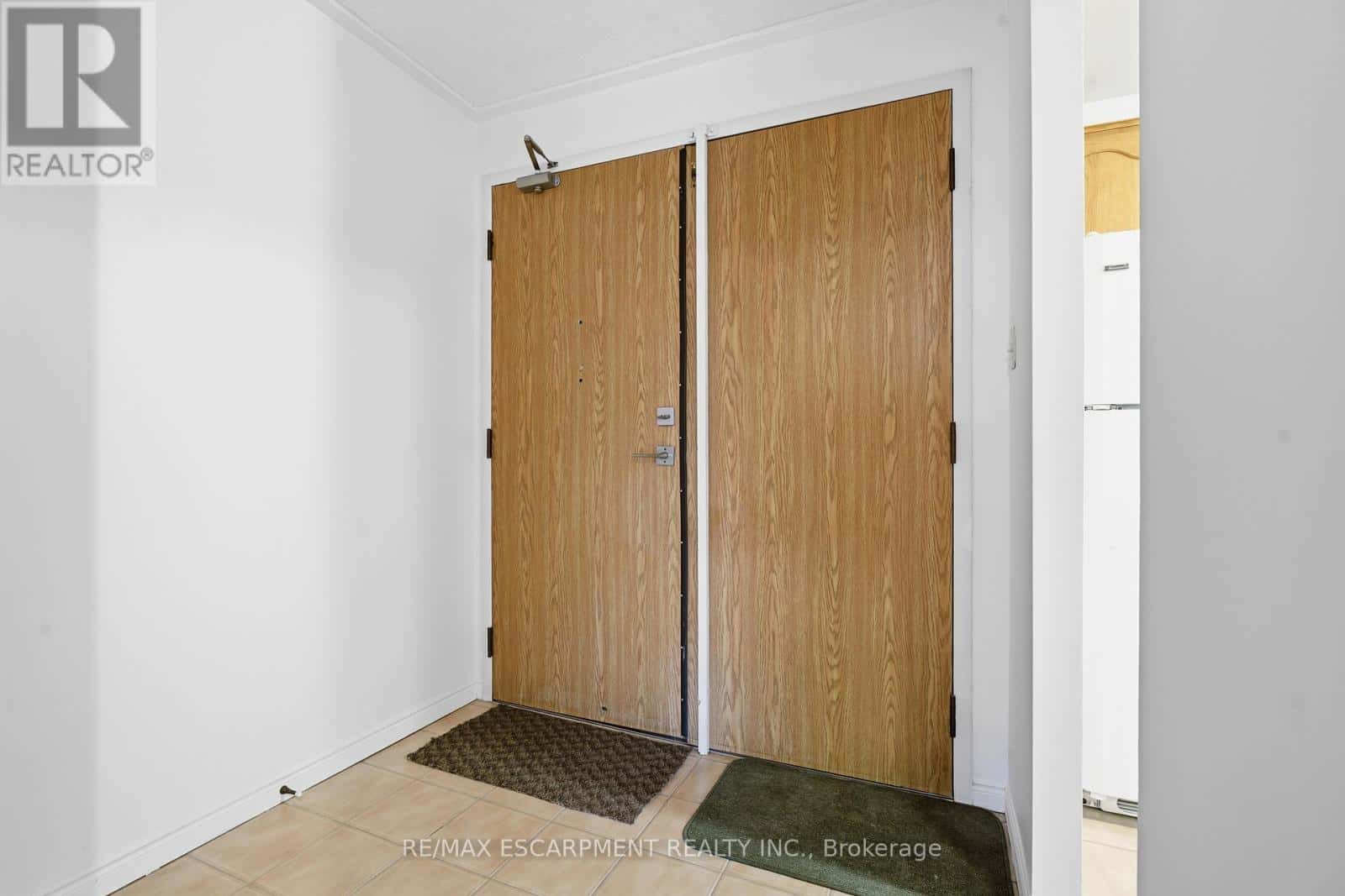 601 - 21 EAST AVENUE — Hamilton (Stinson), Ontario - Photo 5 of 32