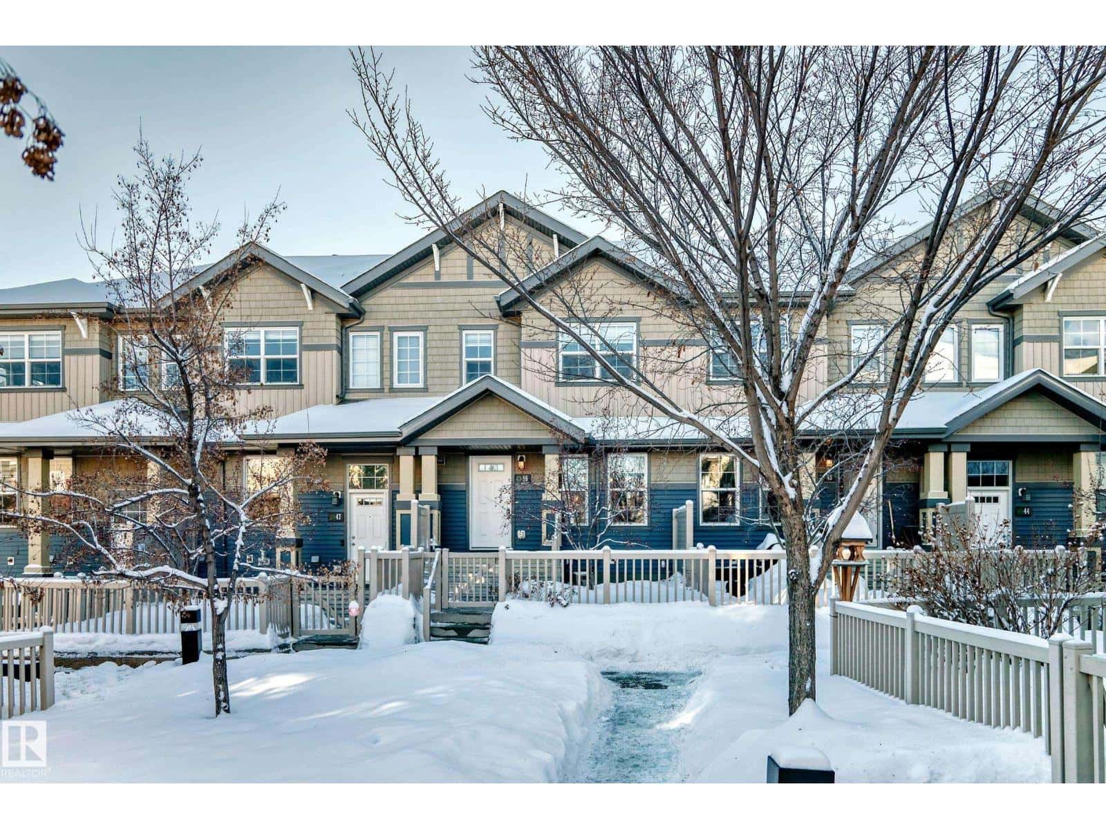 #46 4029 ORCHARDS DR SW — Edmonton, Alberta - Photo 2 of 50