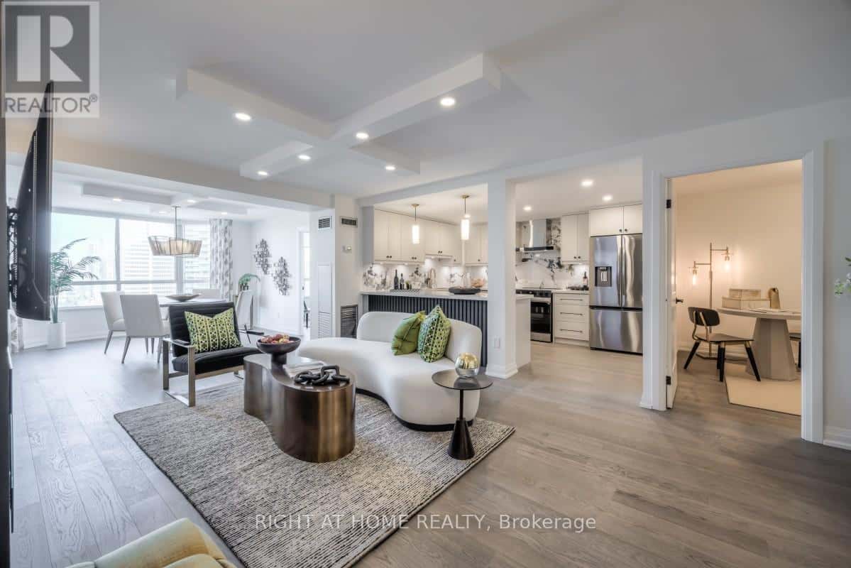 1810 - 5444 YONGE STREET — Toronto (Willowdale West), Ontario - Photo 3 of 33