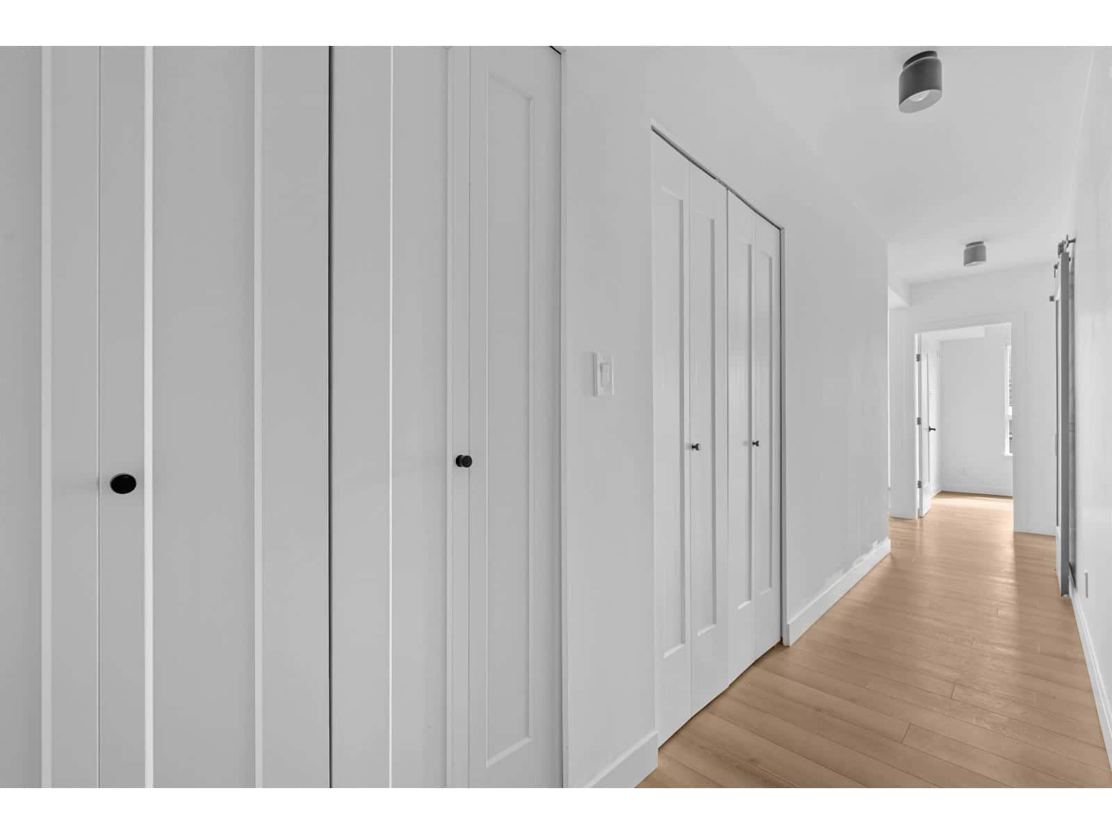 318 2493 MONTROSE AVENUE — Abbotsford, British Columbia - Photo 3 of 39