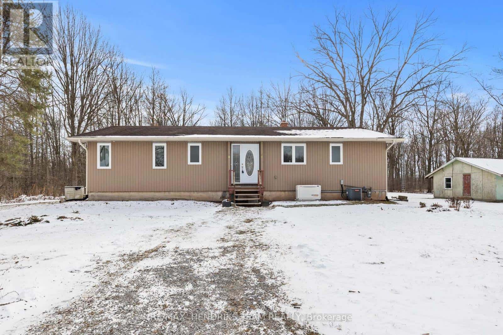 643 LINE 7 ROAD — Niagara-on-the-Lake (St. Davids), Ontario - Photo 3 of 50