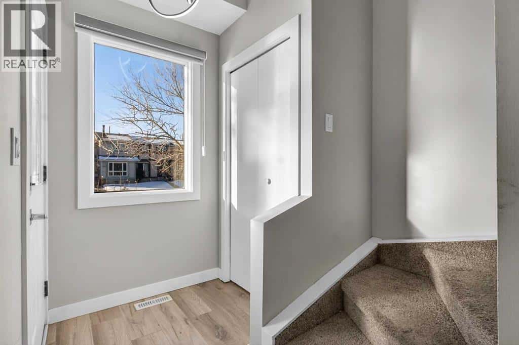 Calgary — Calgary - Photo 5 of 32