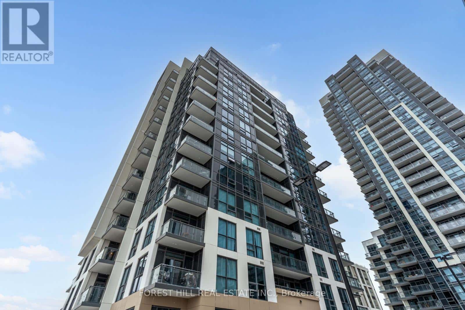 304 - 10 MEADOWGLEN PLACE — Toronto (Woburn), Ontario - Photo 2 of 47