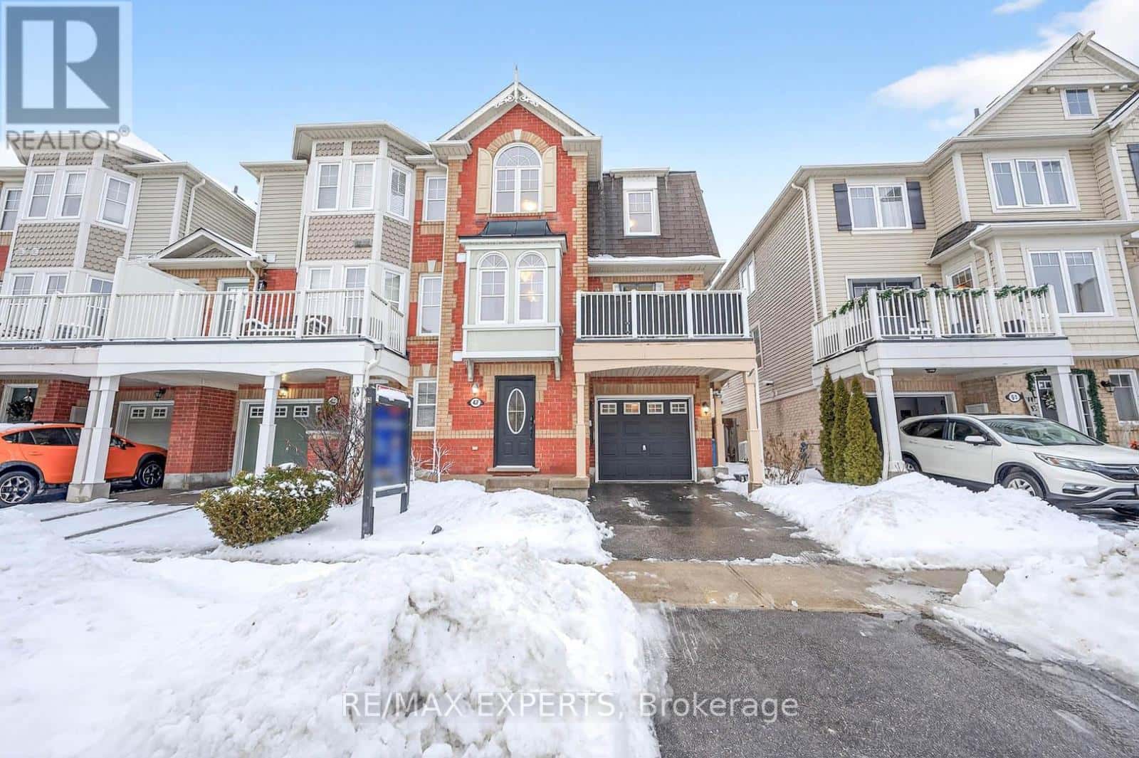 47 MUSTON LANE — Whitchurch-Stouffville (Stouffville), Ontario - Photo 3 of 21