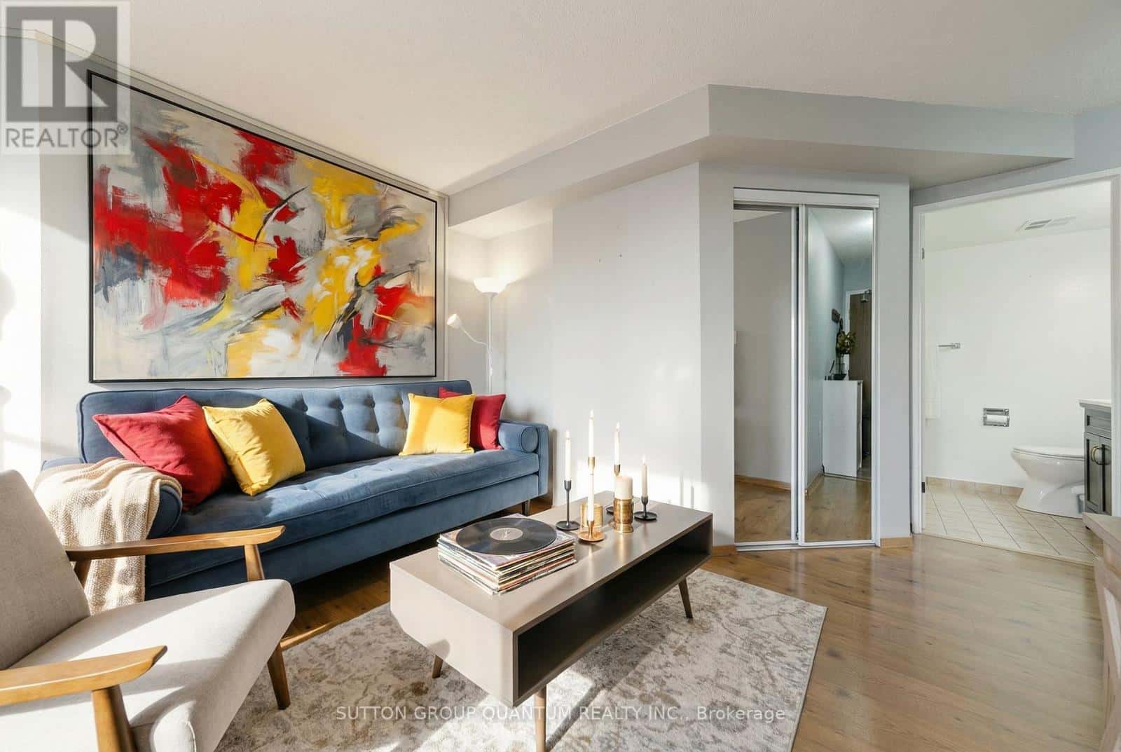 611 - 1110 WALDEN CIRCLE — Mississauga (Clarkson), Ontario - Photo 4 of 24