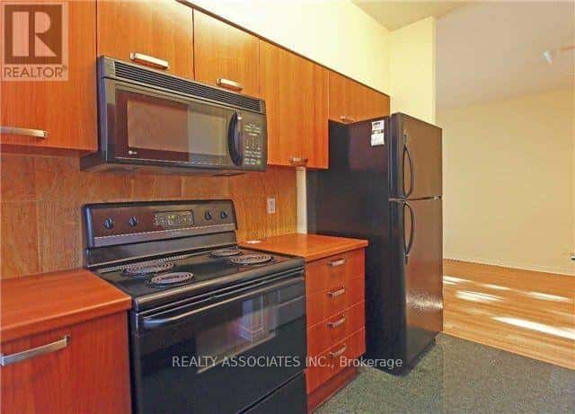 Toronto (Willowdale East) — Toronto (Willowdale East) - Photo 3 of 20