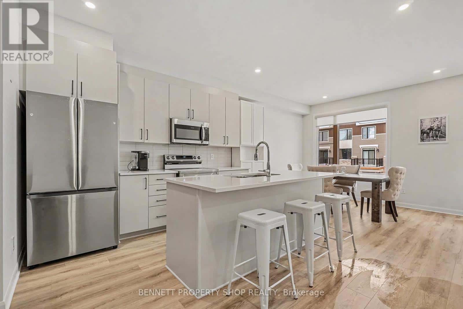 716 CONFLUENCE WALK — Ottawa, Ontario - Photo 4 of 15