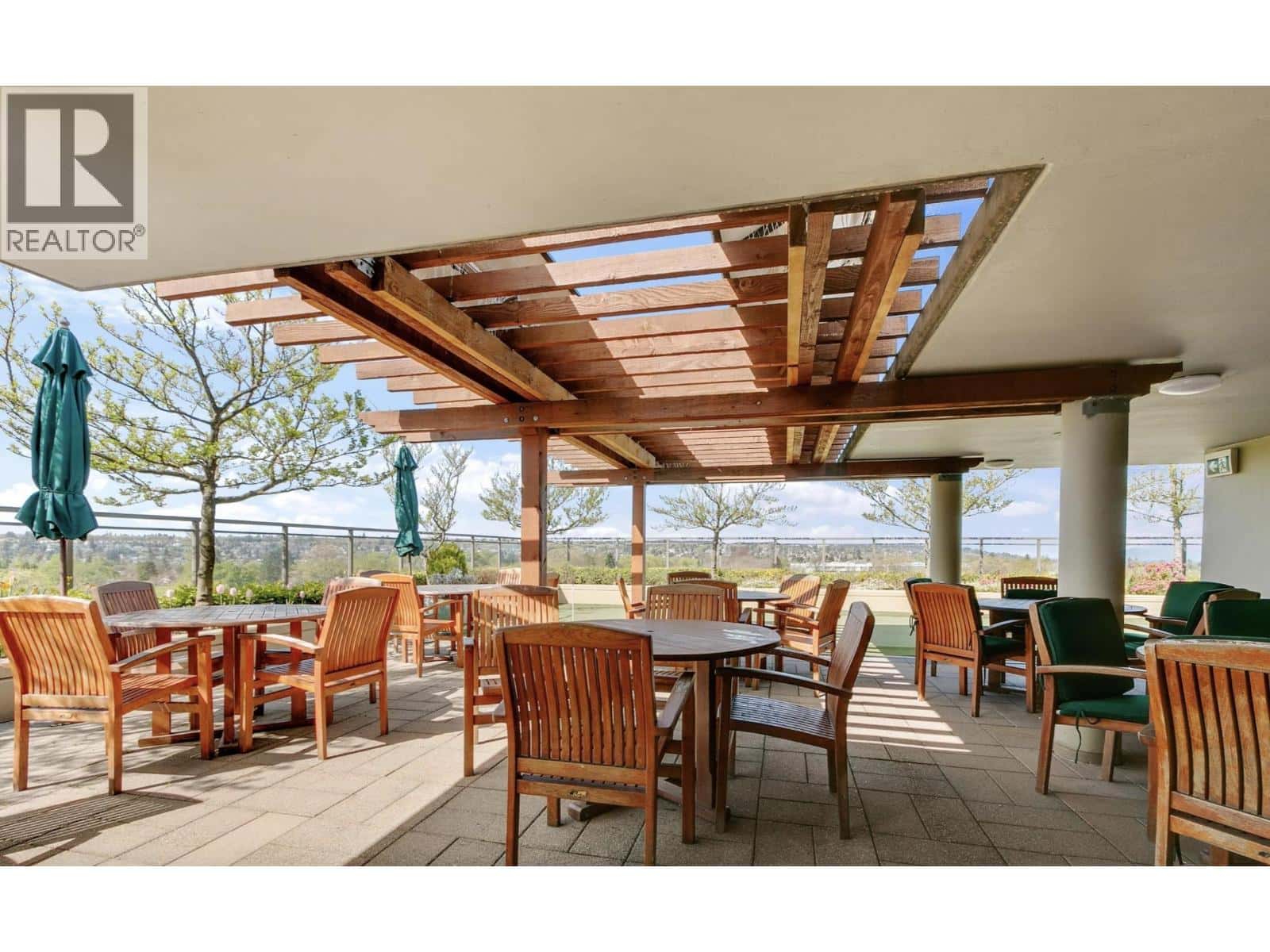 712 2799 YEW STREET — Vancouver, British Columbia - Photo 5 of 38