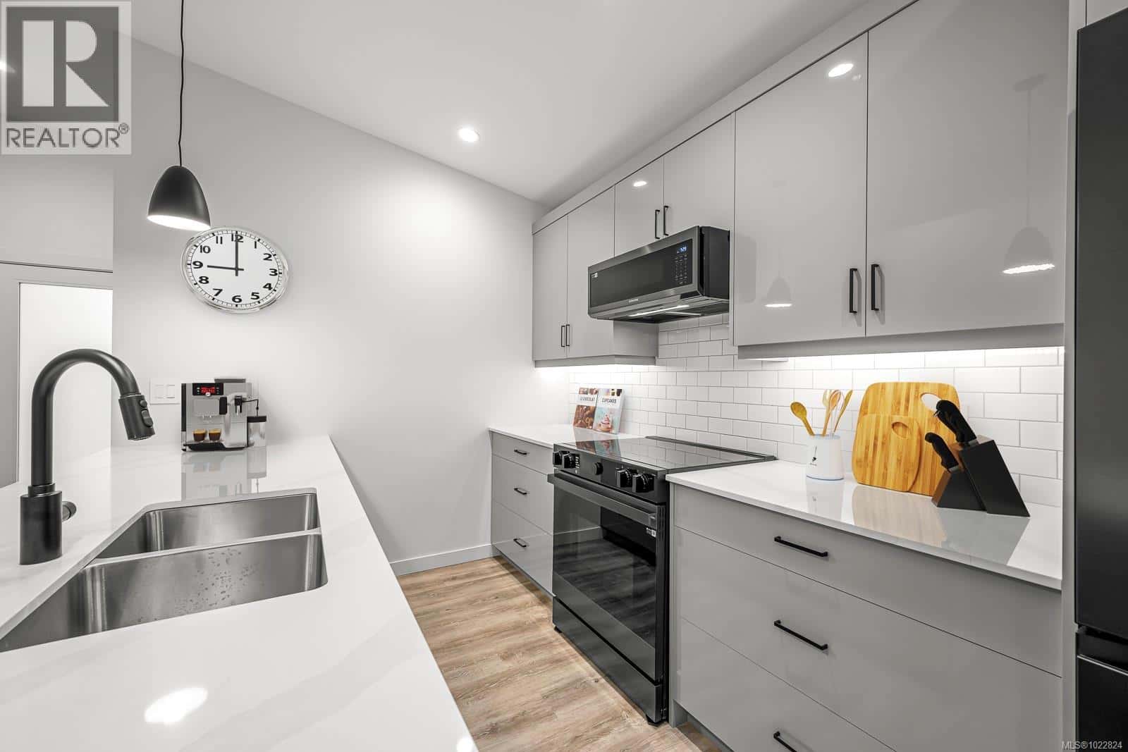 40 3025 Royston Rd — Cumberland, British Columbia - Photo 5 of 21