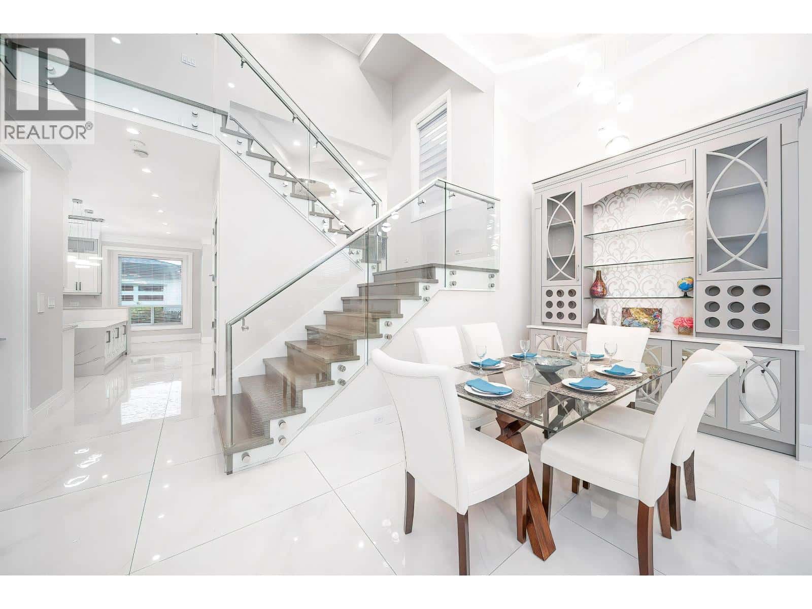 9631 PATTERSON ROAD — Richmond, British Columbia - Photo 5 of 37