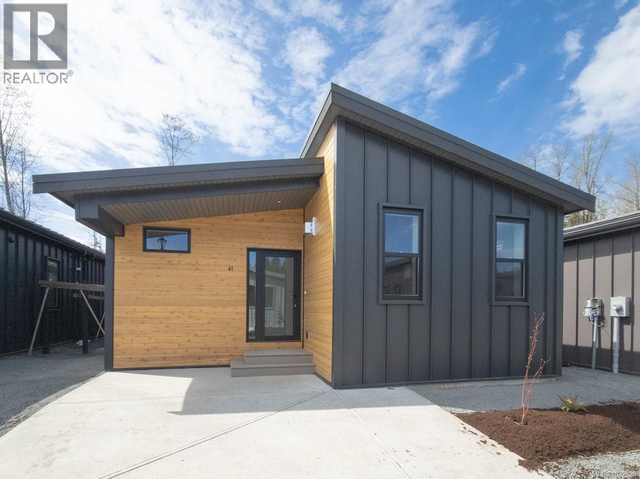 41 3025 Royston Rd — Cumberland, British Columbia - Main photo