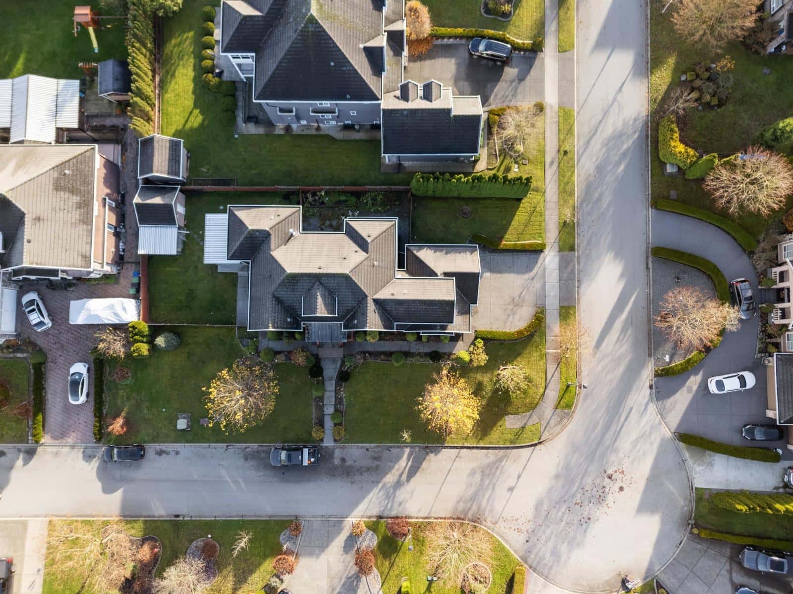 17120 85A AVENUE — Surrey, British Columbia - Photo 3 of 40