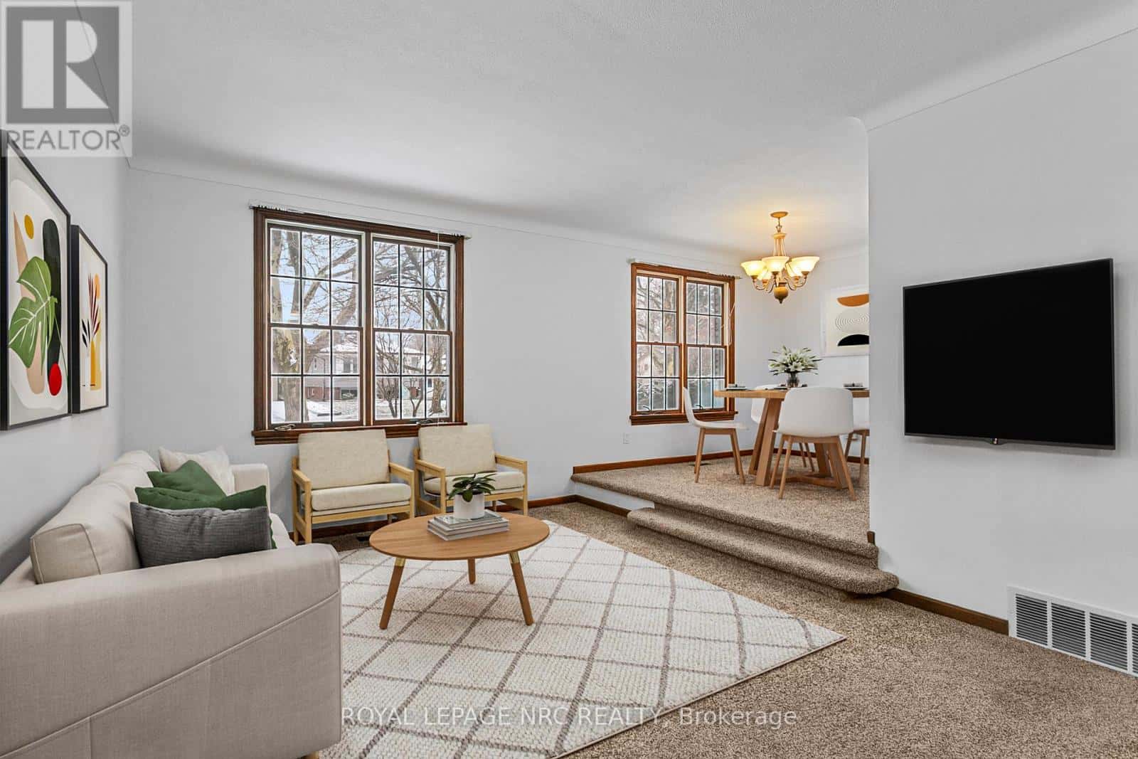 7061 DOLPHIN STREET — Niagara Falls (Morrison), Ontario - Photo 3 of 27