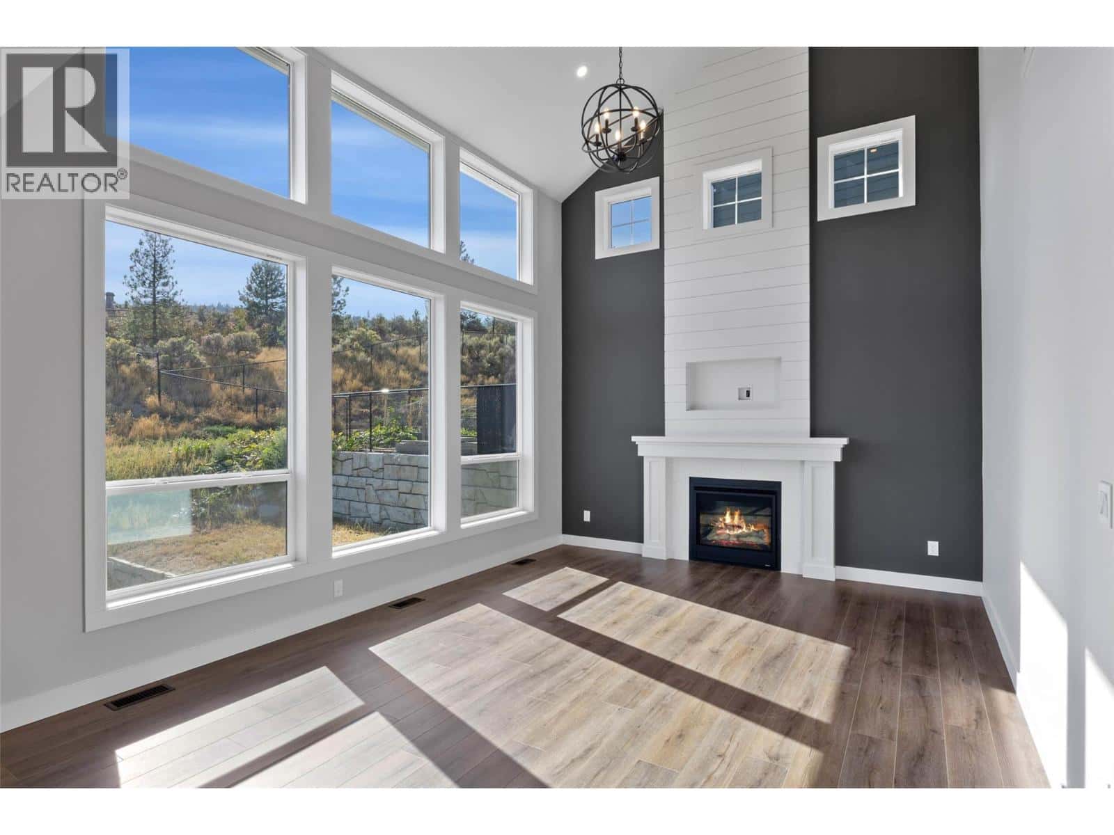 8759 BADGER Drive — Kamloops, British Columbia - Photo 2 of 53