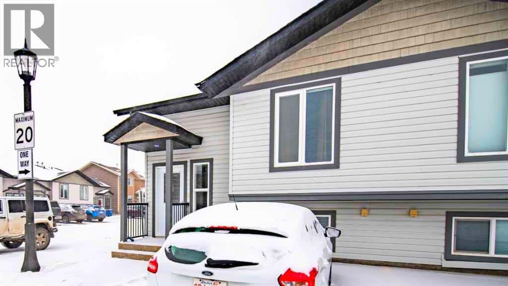 14 Winston Place — Blackfalds - Photo 2 of 24