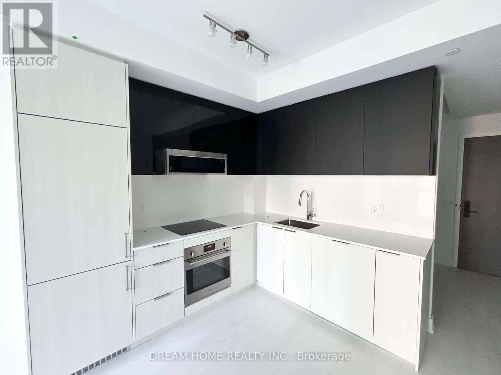 1507 - 308 JARVIS STREET — Toronto (Church-Yonge Corridor), Ontario - Photo 2 of 16