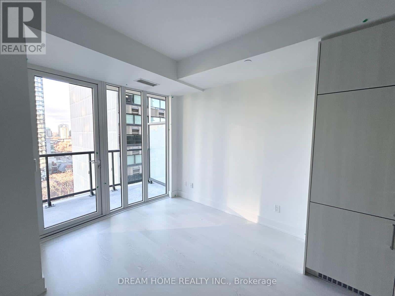 1507 - 308 JARVIS STREET — Toronto (Church-Yonge Corridor), Ontario - Photo 4 of 16