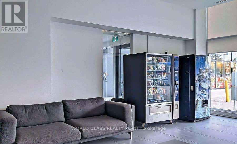 633 - 1900 SIMCOE STREET — Oshawa (Samac), Ontario - Photo 4 of 21