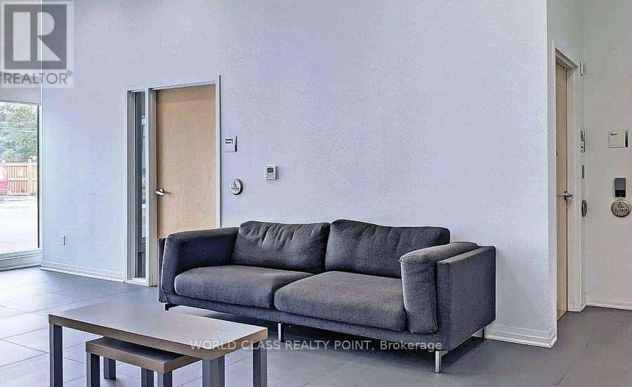 633 - 1900 SIMCOE STREET — Oshawa (Samac), Ontario - Photo 5 of 21