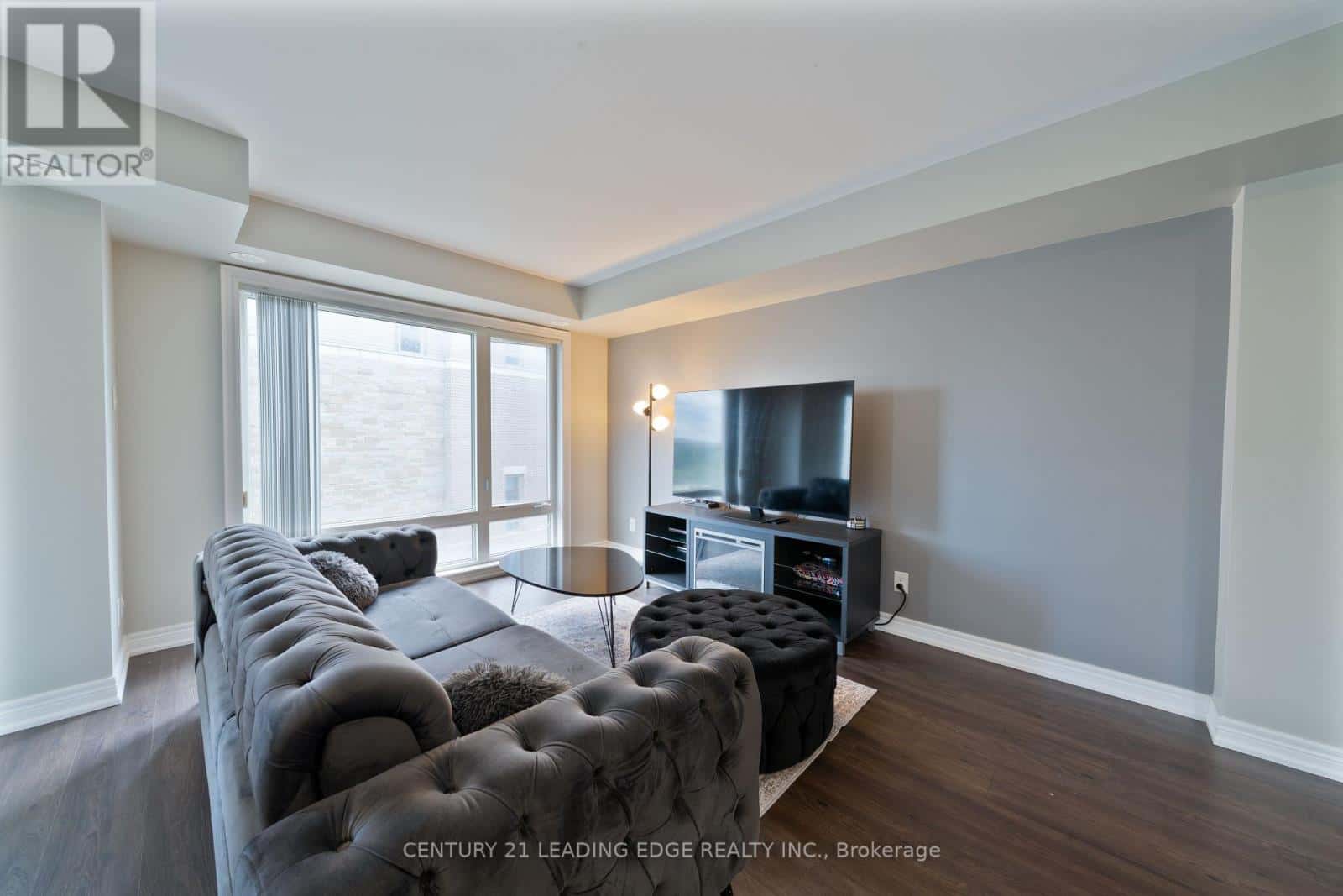 132 - 2 DUNSHEATH WAY — Markham (Cornell), Ontario - Photo 5 of 31