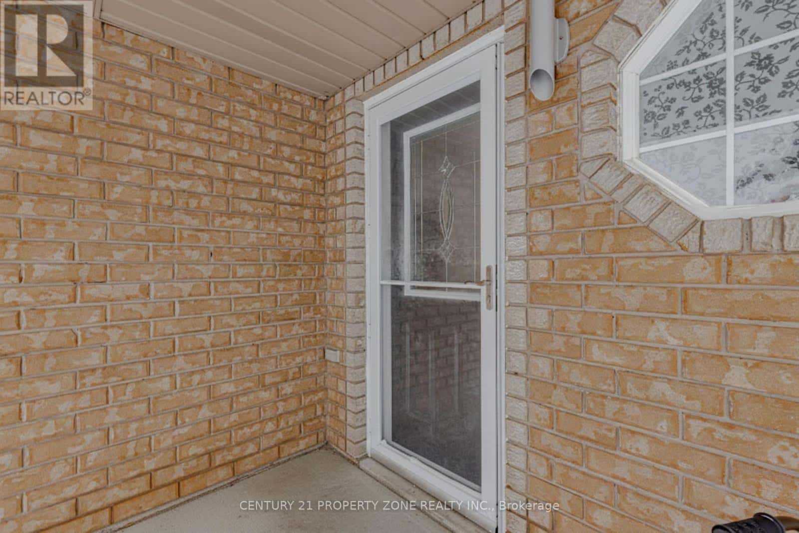 13 WHITE ELM ROAD — Barrie (Holly), Ontario - Photo 2 of 50