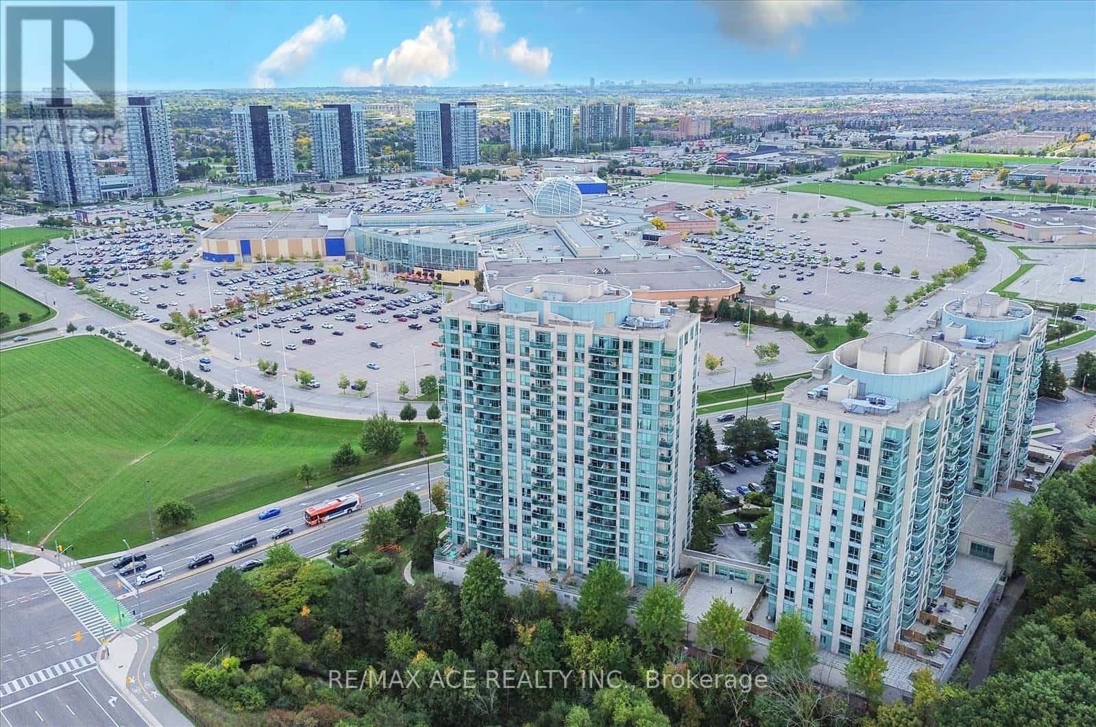 1803 - 2545 ERIN CENTRE BOULEVARD — Mississauga (Central Erin Mills), Ontario - Photo 5 of 34