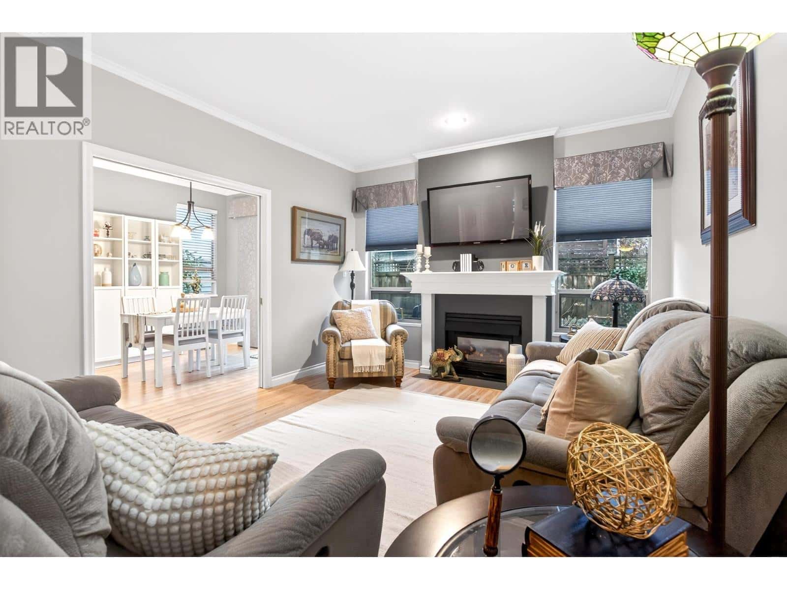 33 1207 CONFEDERATION DRIVE — Port Coquitlam, British Columbia - Photo 4 of 31