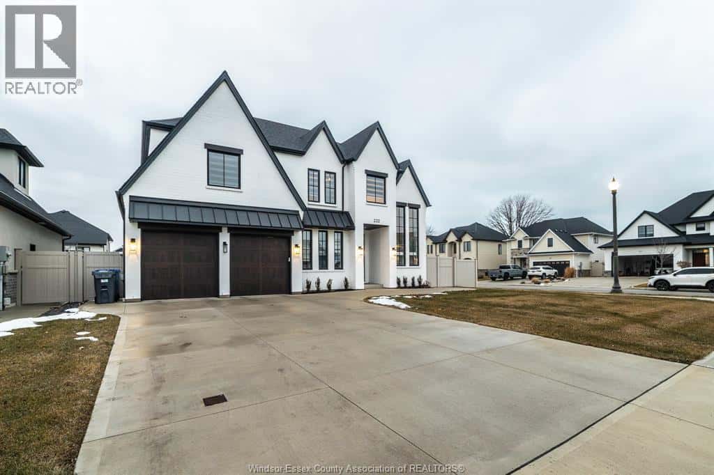 332 CHRISTINE AVENUE — Belle River, Ontario - Photo 4 of 31