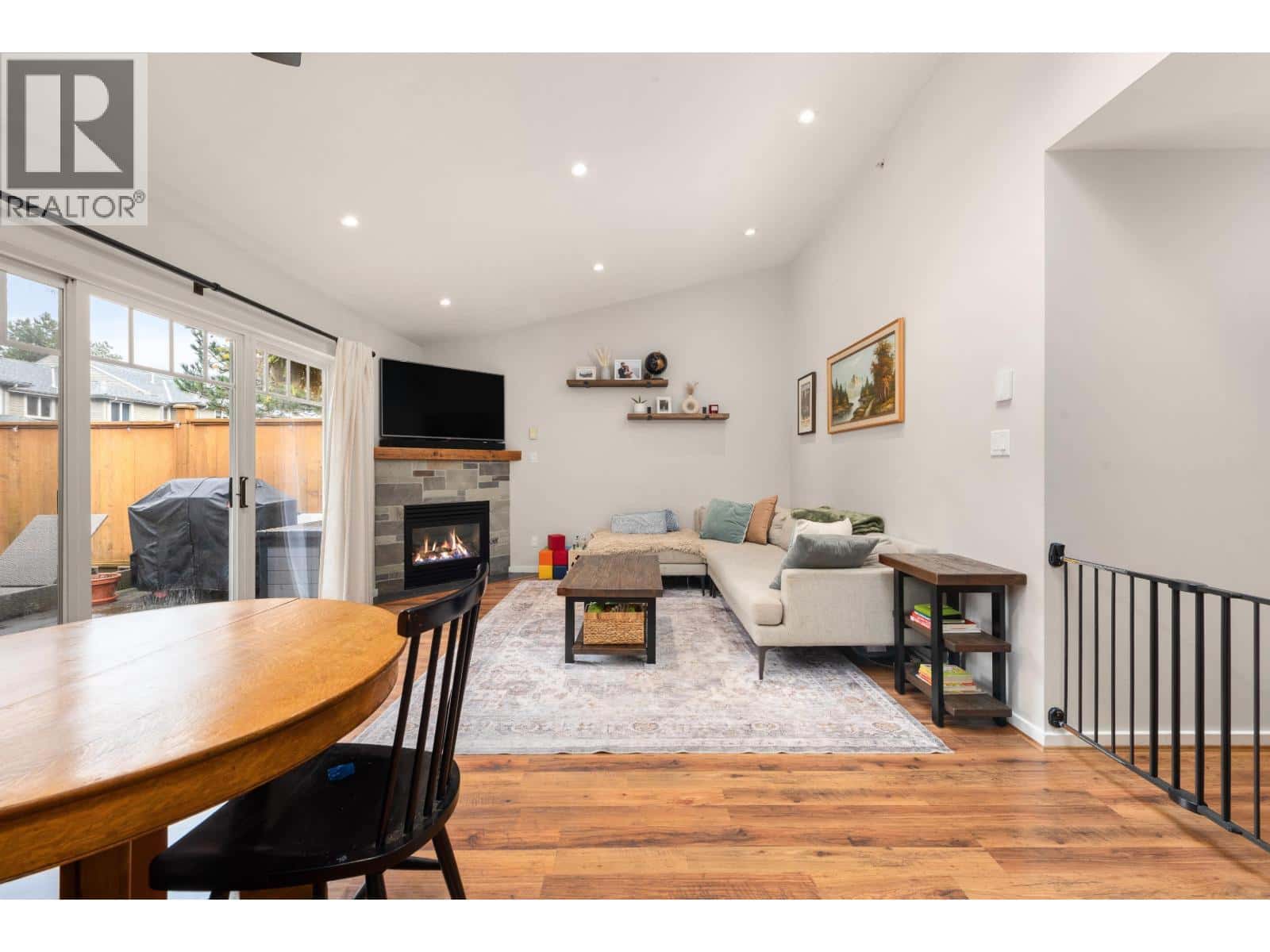 73 1821 WILLOW CRESCENT — Squamish, British Columbia - Photo 5 of 28