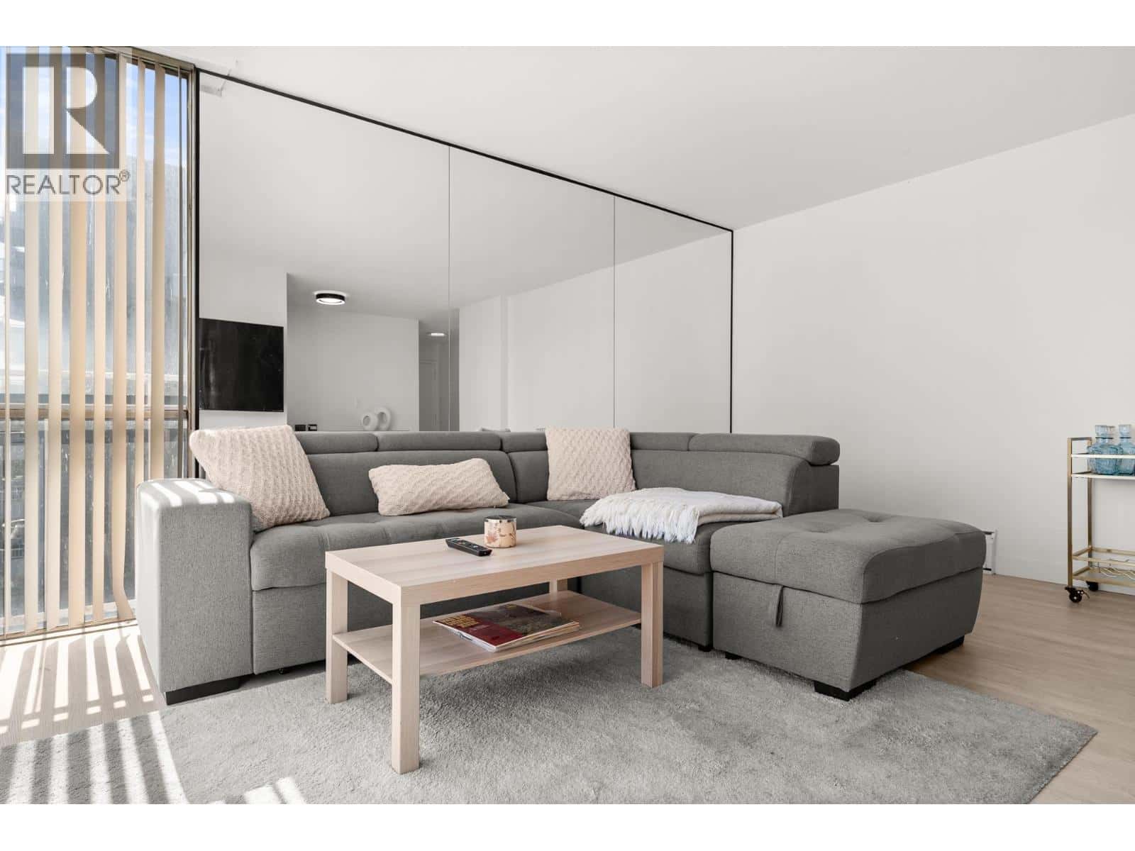 806 1250 BURNABY STREET — Vancouver, British Columbia - Photo 5 of 38