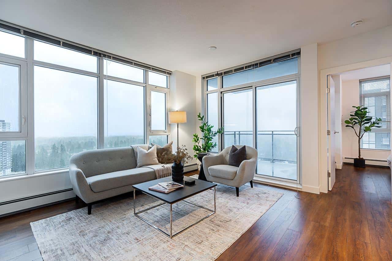 2306 13308 CENTRAL AVENUE — Surrey, British Columbia - Photo 2 of 25