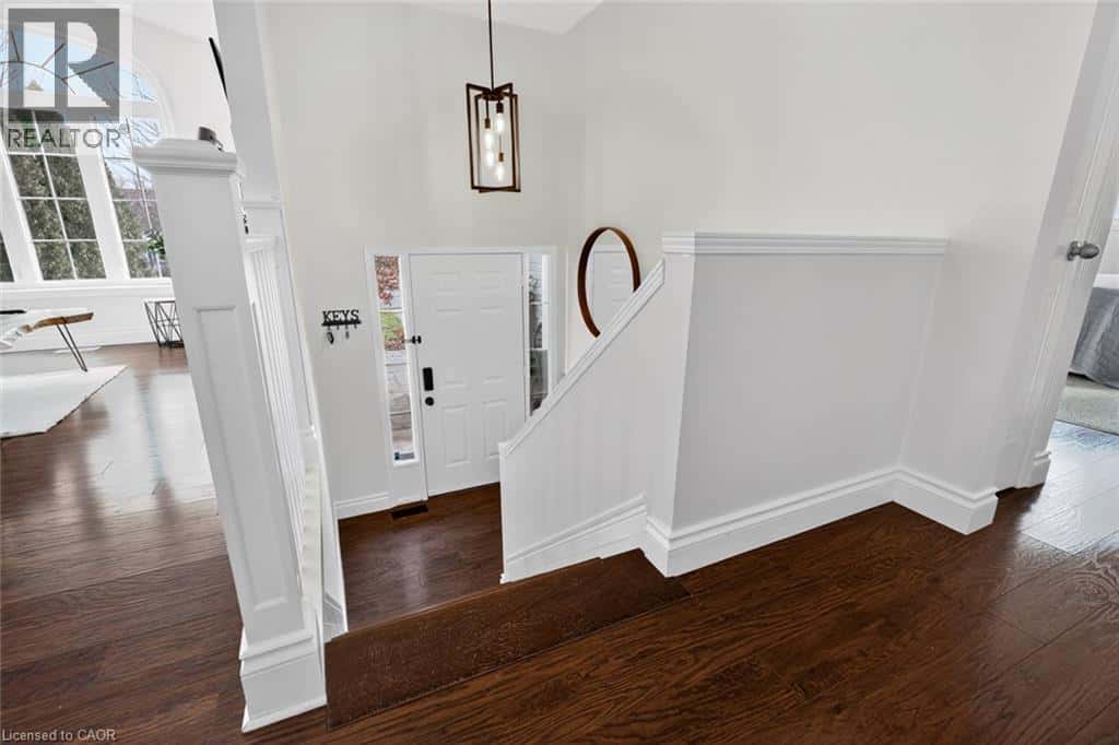 7 ANDERSON Crescent — Smithville, Ontario - Photo 5 of 41