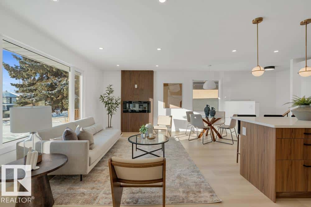 6408 88 AV NW — Edmonton, Alberta - Photo 5 of 51