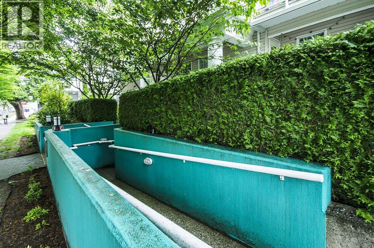 210 5788 VINE STREET — Vancouver, British Columbia - Photo 3 of 26