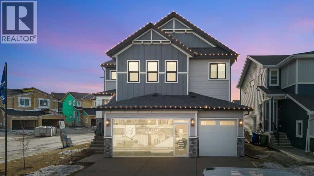 3 Waterford Manor — Chestermere, Alberta - Photo 2 of 50