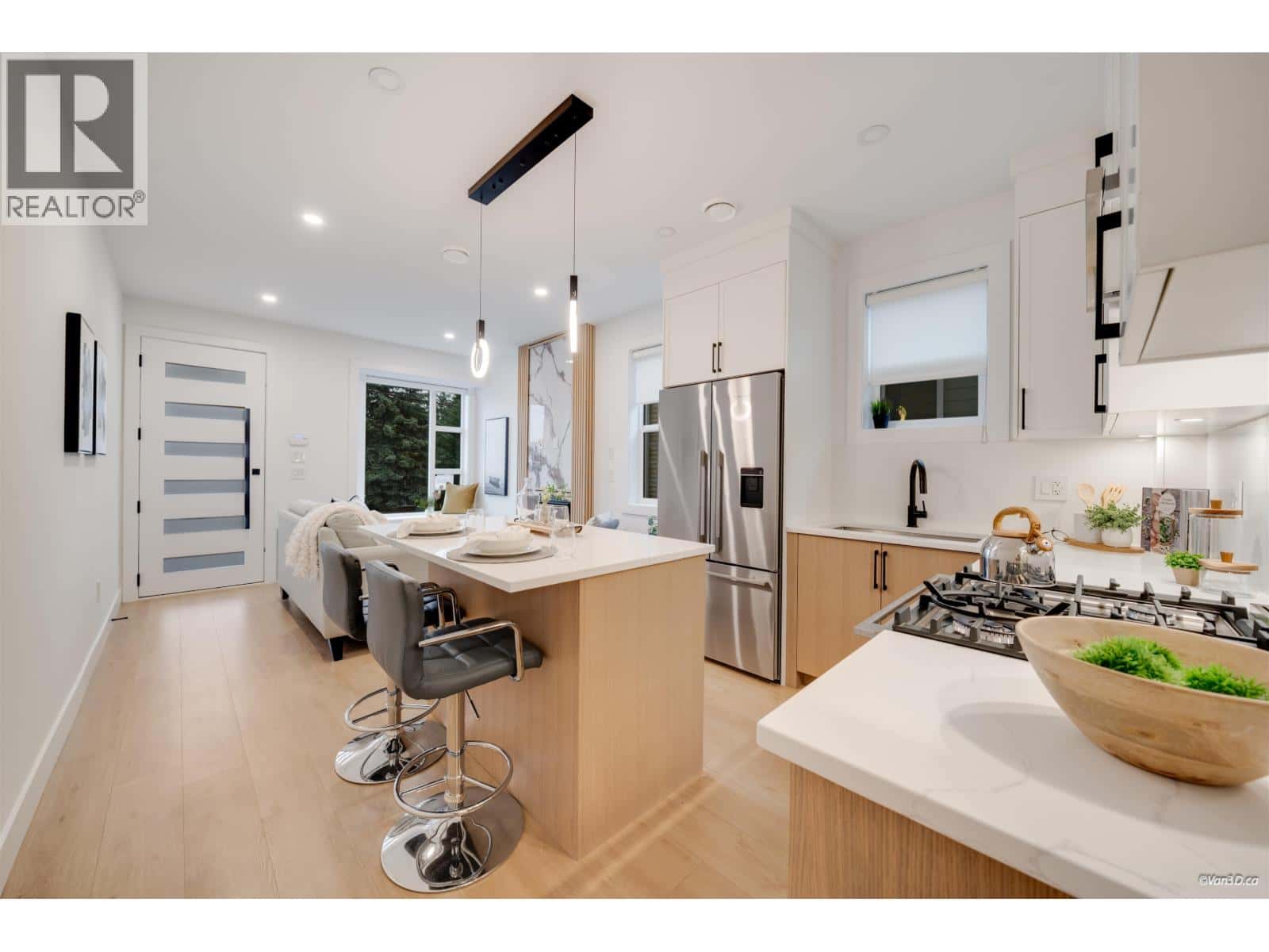 5958 HARDWICK STREET — Burnaby, British Columbia - Photo 4 of 24