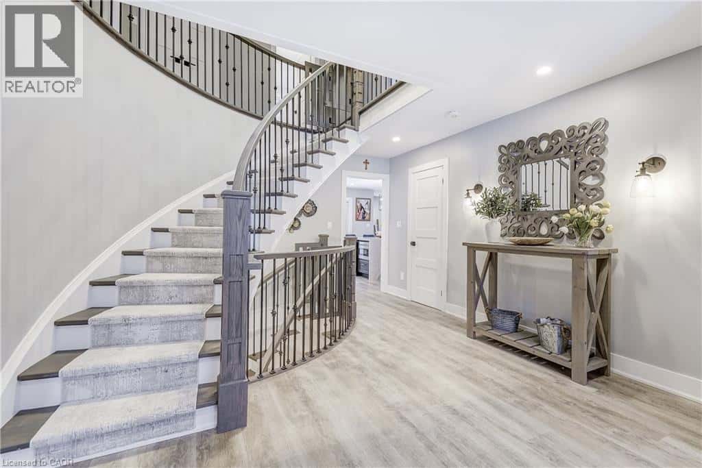 3 BIRCHWOOD Court — Carlisle, Ontario - Photo 3 of 50