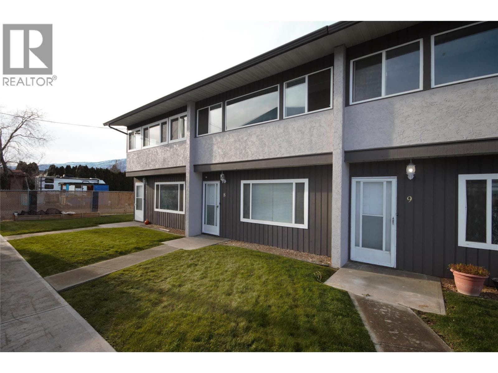 5820 MAIN Street Unit# 8 — Oliver, British Columbia - Main photo