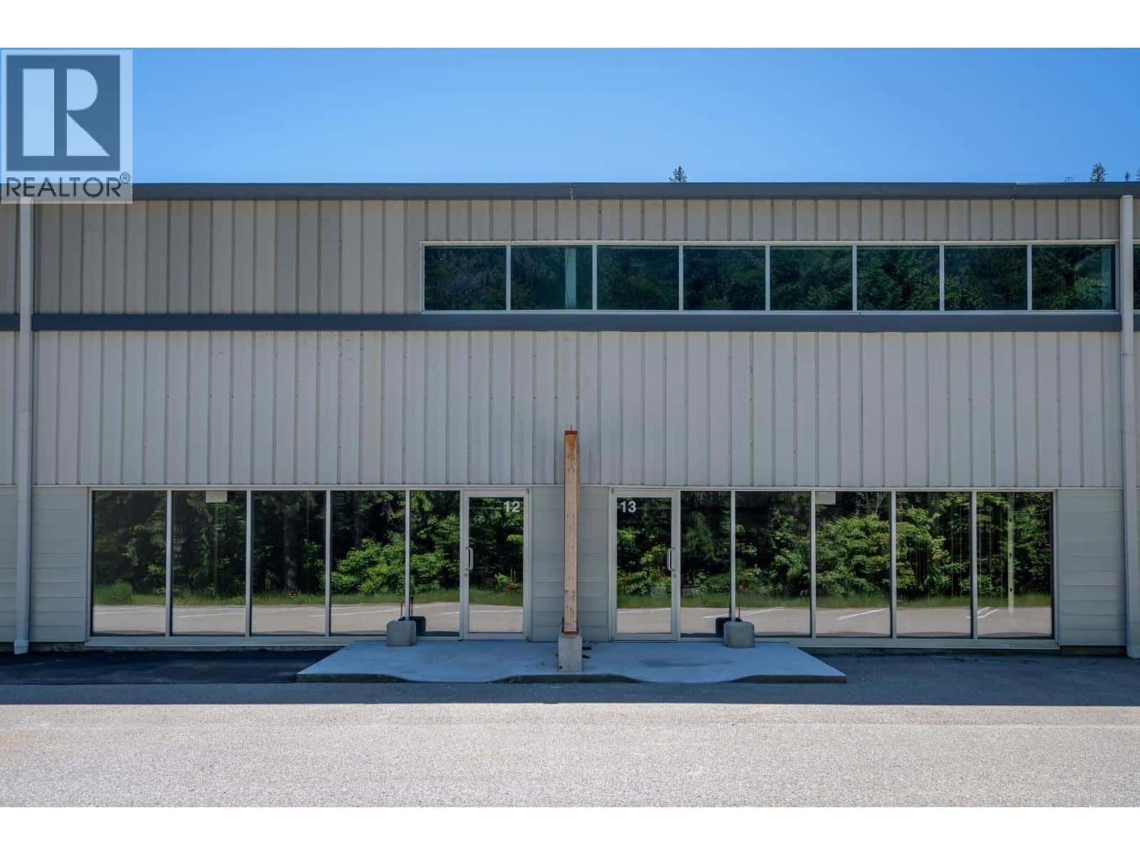 1155 INSIGHT Drive Unit# 5 — Nelson, British Columbia - Photo 5 of 26