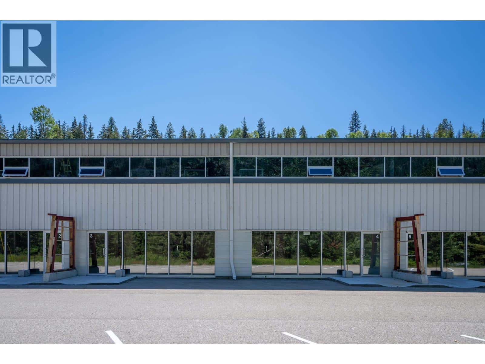 1155 INSIGHT Drive Unit# 5 — Nelson, British Columbia - Photo 4 of 26